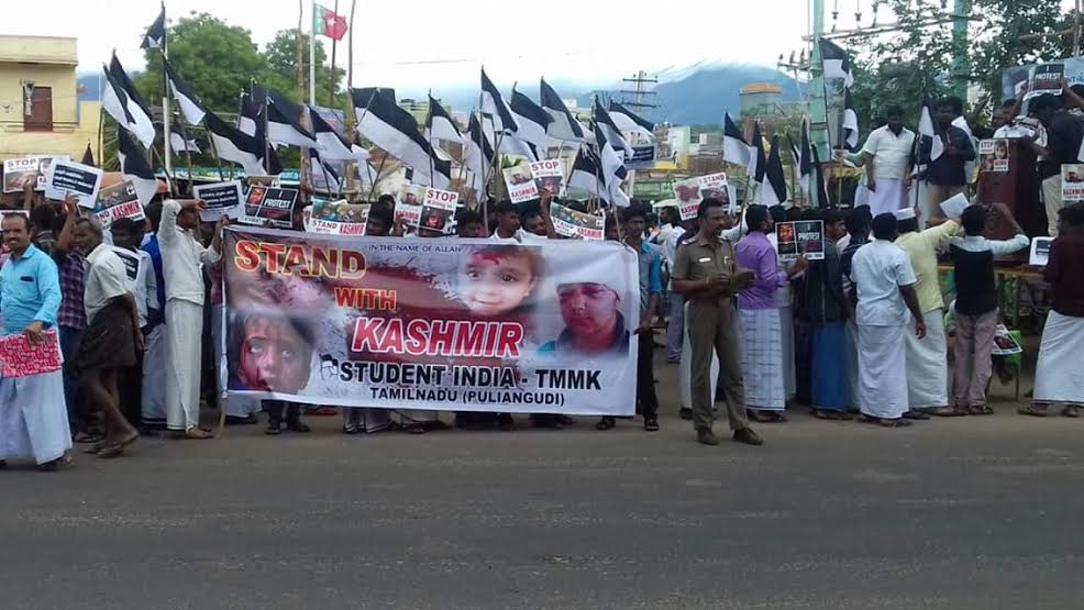 Day17 Withdraw Army From Kashmir South Indian Rights Activists Ask Goi