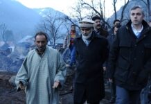 Omar Visits Frislan, Meets Fire Sufferers