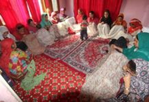 Bark, Bite and Shahtoosh a group of women yarning pashmina (FUMB) in a remote village of baramulla district .majority of women yarns pashmina to earn peanut amount to support their respective families