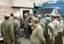 Geelani’s ‘peace march’ Foiled by Police