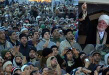 Omar Offers Nimaz-e-Fajr at Dargah Hazratbal, prays for peace & prosperity in the State