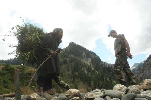 Deployments near LoC add security drills to the civilian population --Photo: Bilal Bahadur