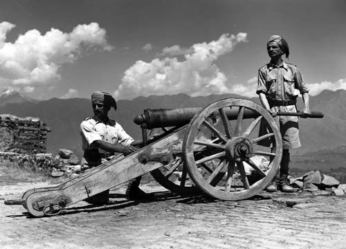 The artillery unit during the times of Maharaja The artillery unit during the times of Maharaja