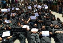 PHE Daily Wagers Stage Unique Protest
