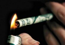 Smokers Fined In Srinagar