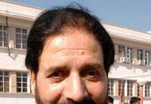 Hakim Yasin condemns killing of civilians in Shopian