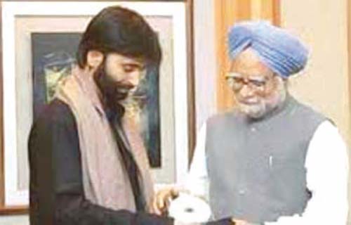 Dr Manmohan Singh with  JKLF chairman, Muhammad Yasin Malik