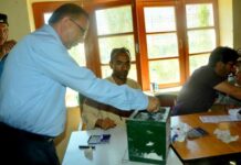 Politics in Hills