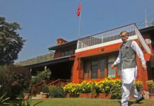 Attacks should not derail Indo-Pak PM talks: CM
