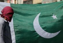 Pakistani Flag Again Makes It In Srinagar