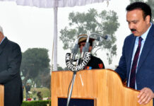 Governor administers oath to Kitchloo