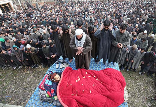 Tral-Encounter-Funeral-pulwama