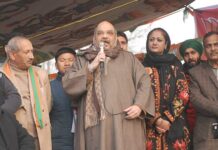 Talks after violence ends, BJP president Amit Shah during his maiden rally in Srinagar. Pic: Bilal Bahadur