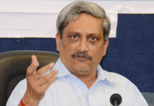 Resolving Kashmir issue is not easy: Parrikar