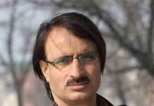 Senior Photojournalist Bereaved