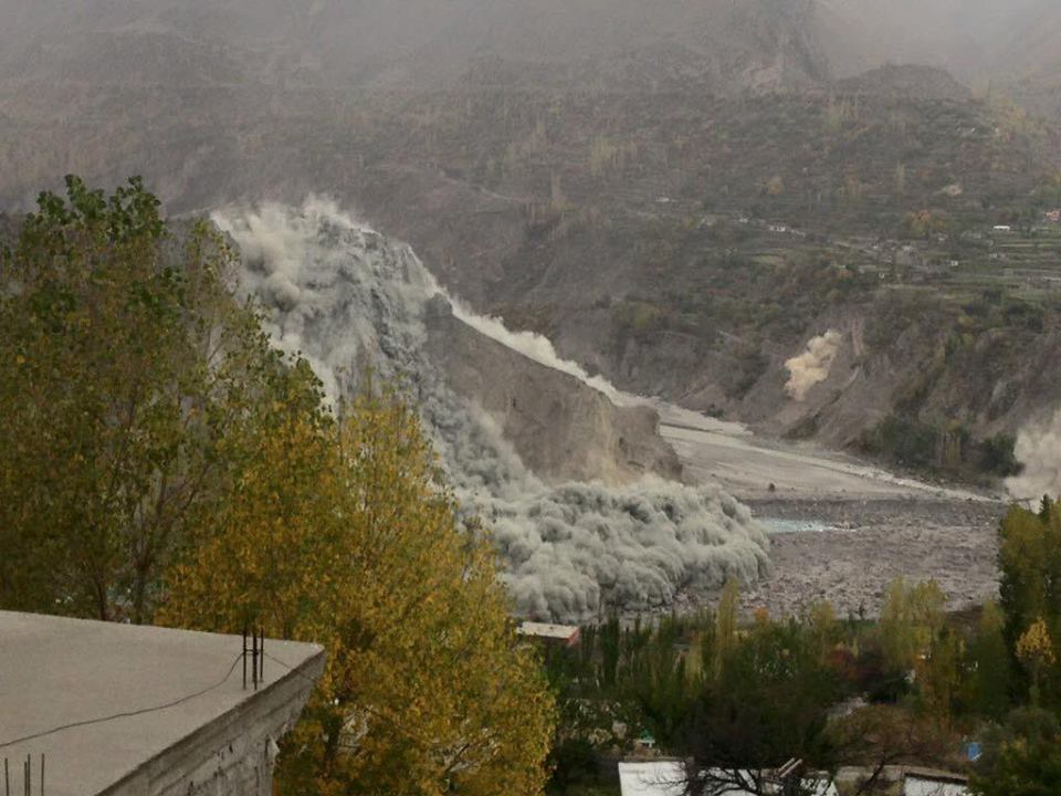 A scene of crashing glacier in Hunza on Monday after an earthquake of over 7.7 magnitude on richter scale hit South Asia.