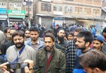 Shabir Shah Supports APHC Shutdown Call on Oct 27