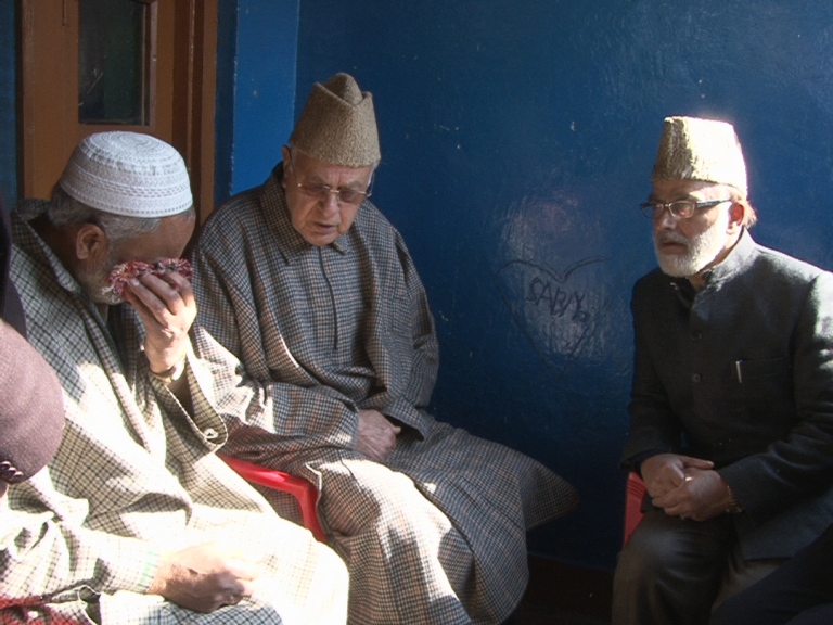 Dr Farooq Abdullah turned up in Zahid Bhat's home to offer condoleces with his party GS, Ali Mohammad Sagar.