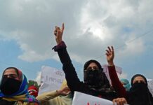 Demonstrators Threaten Self-immolation as NYC Protest Reaches Secretariat