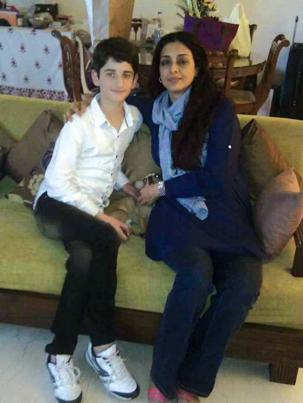 Boy-with-Tabu