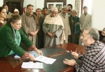 Div Com Reviews Progress on Developmental Works