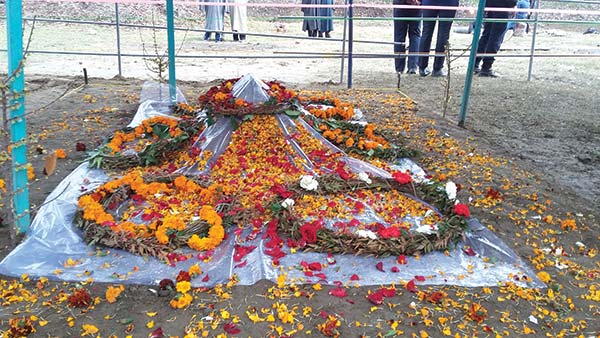 Mufti-Sayeeds-Grave