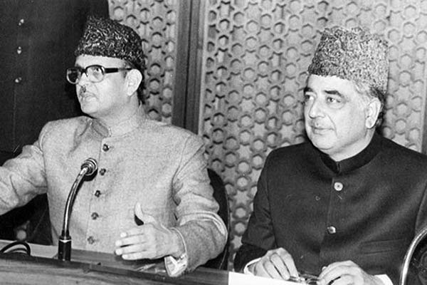 As union Home Minister, Mufti Mohammad Sayeed sitting besides the then PM of India VP Singh.