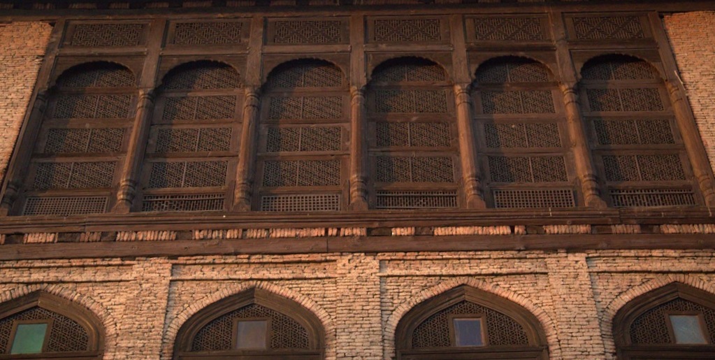 The house has underwent a “single change” since it was constructed as bathroom has been constructed by dividing one of the rooms. During those times the custom of interior bathrooms inside the premises didn’t exist among Kashmiris.