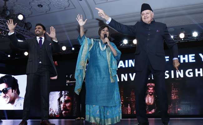 Dr Farooq Abdullah shaking legs with Ranveer Singh