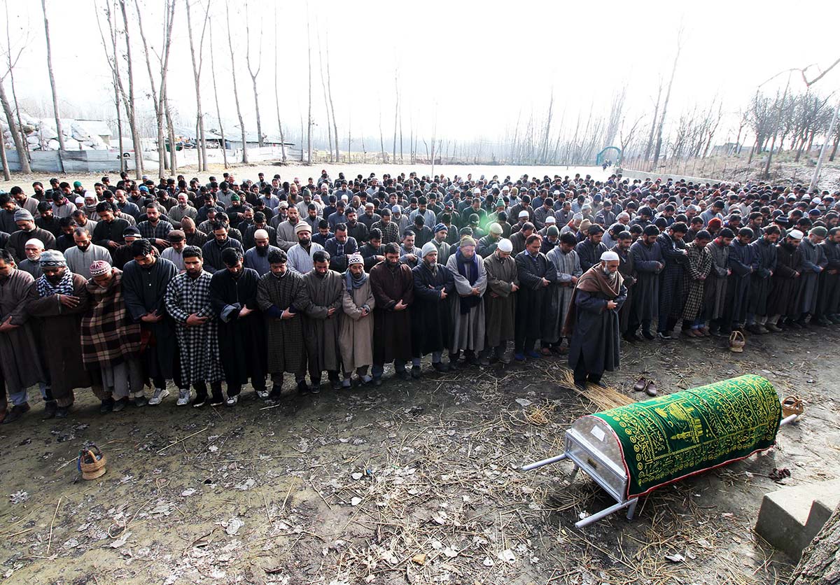 funeral-of-ab-gani-mair-(8)