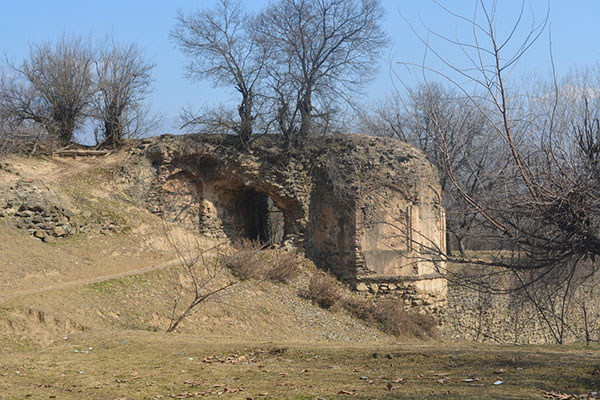 A-side-of-the-Raghunath-bagh-that-looks-dilapidated-in-wake-of-negligence