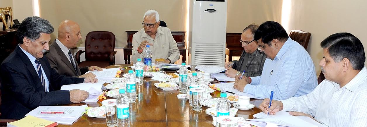 State Administrative Council meet on March 31, 2016