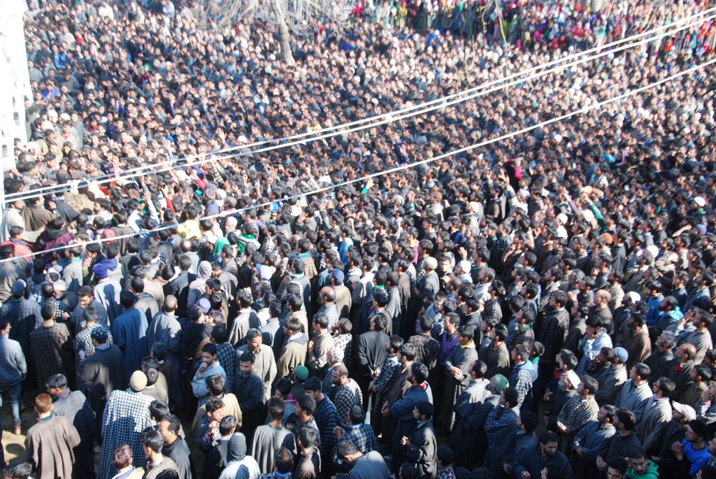Thousands turned up for Dawood's funeral. 