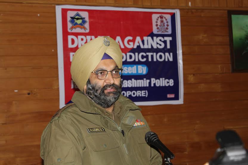 SP Harmeet Singh speaking on the occassion.