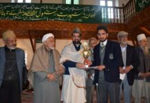 Instead of Craving for Govt Jobs, Opt for Traditional Artisanship: Mirwaiz tells Youth
