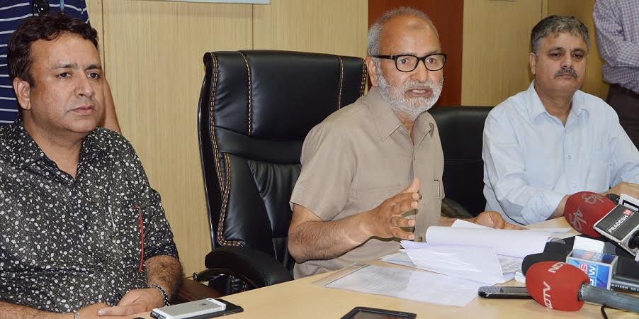 J&K Government spokesperson, Naeem Akhtar, detailing the cabinet decisions in Jammu on April 11, 2016.