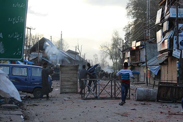 Violence engulfed North Kashmir parts when forces shot dead five civilians. KL Image: Mohammad Abu Bakar
