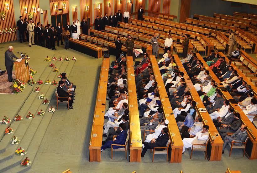 Governor N N Vohra addressing joint session of J&K Legislature on May 25, 2016 at SKICC. (KL Image: Bilal Bahadur)