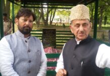 Lal Singh Visits late Mufti’s Grave