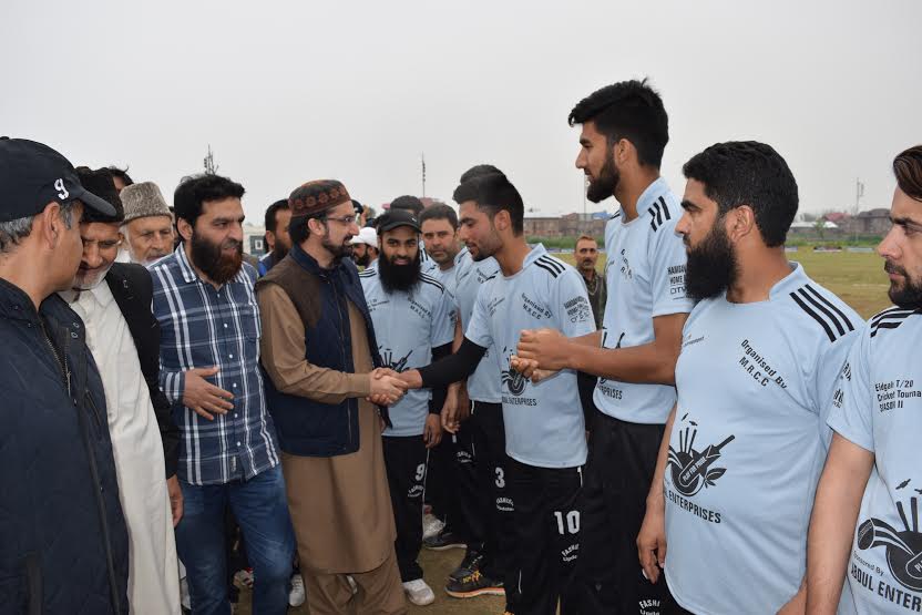 Mirwaiz Umar Farooq inaugurates Cricket Tournament in Eidgah on May 04, 2016