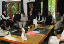 Raise Angst of People in Legislature: Dr Farooq tells Party Men