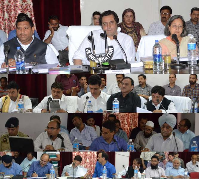 Sajaad Lone chairs DDB meet in Doda