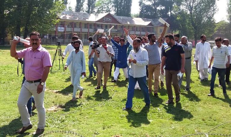 Congress contestants walking out of the counting hall
