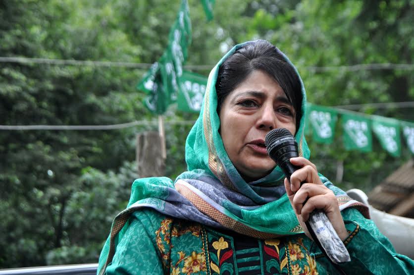 Ahead of June 22, 2016 poll battle, Ms Mehbooba Mufti addressed roadside public gatherings in Islamabad on Saturday. (KL Image: Shah Hilal)