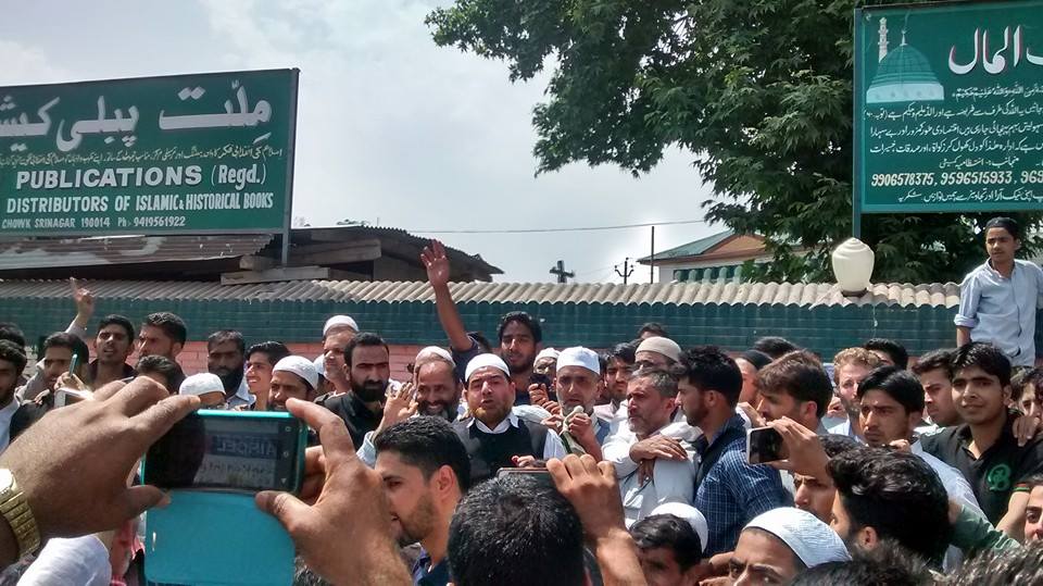 Protests against Sainik, Pandit Colonies on June 3rd 2016 at Hderpora