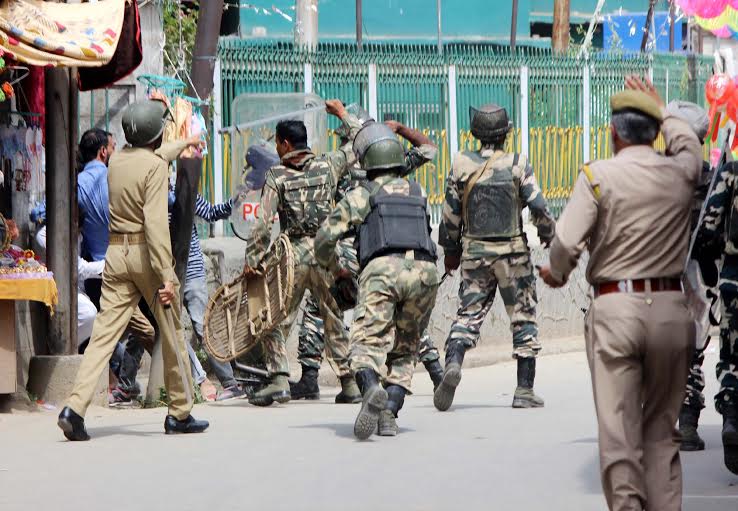 Intense protests erupted in South Kashmir's Islamabad. (KL Image: Shah Hilal)