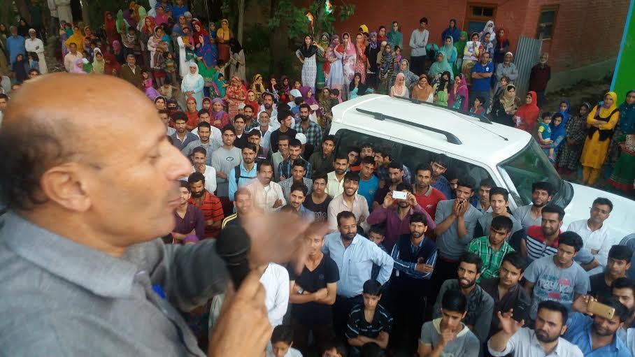 Rasheed in Islamabad on June 19, 2016