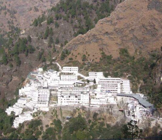 Vaishno Devi Yatra Diverted to Old Track After Landslide Near Himkoti