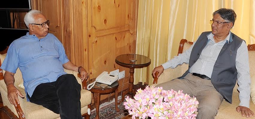 Vohra meets Prof Talat