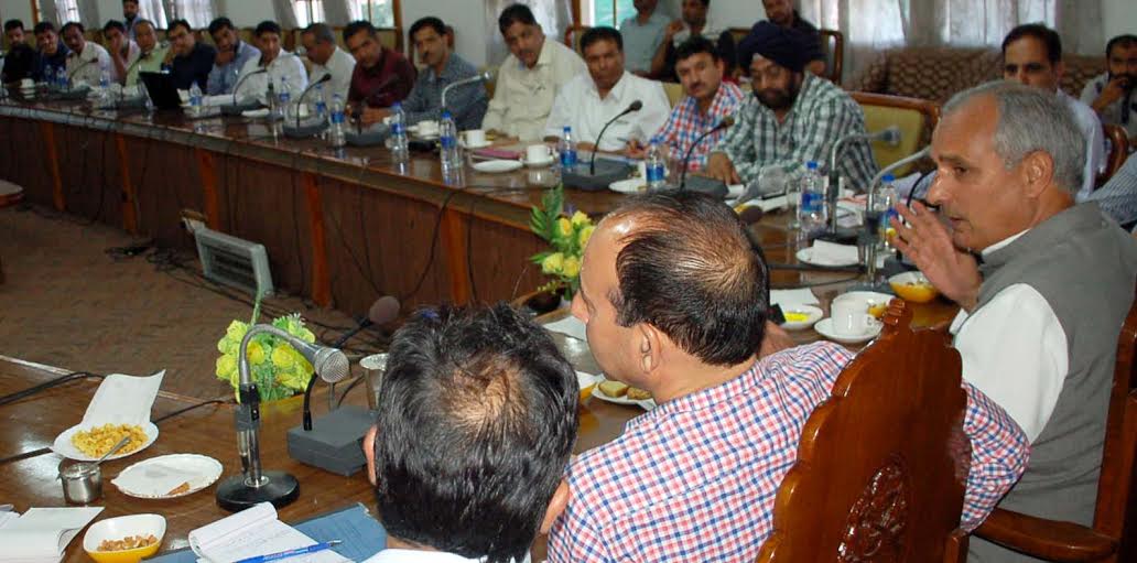 A R Veeri holds meet on July 28, 2016